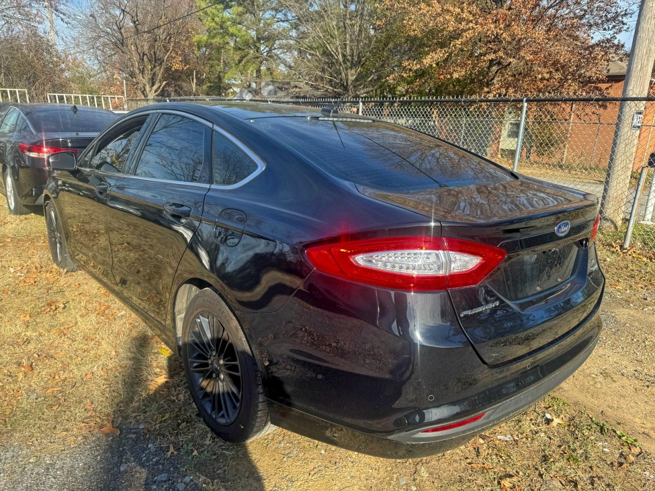 2016 FORD FUSION SE photo 3