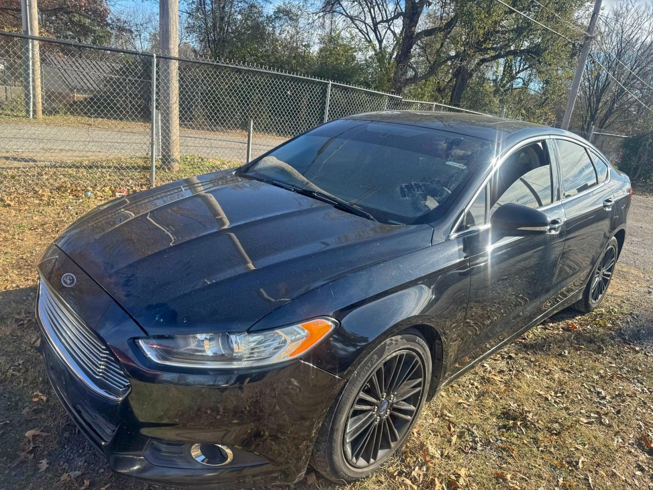 2016 FORD FUSION SE photo 2