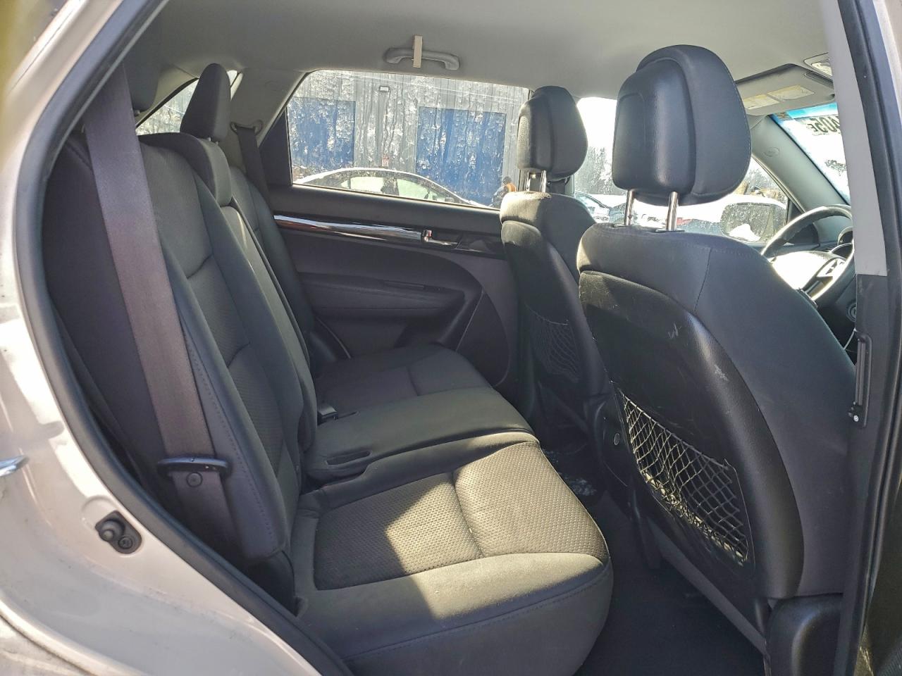 2011 KIA SORENTO BASE photo 11