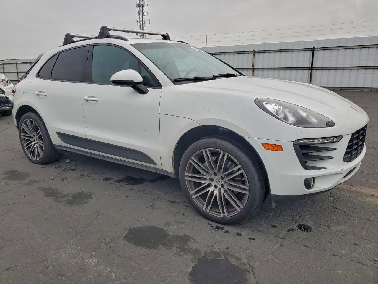 2015 PORSCHE MACAN S photo 7