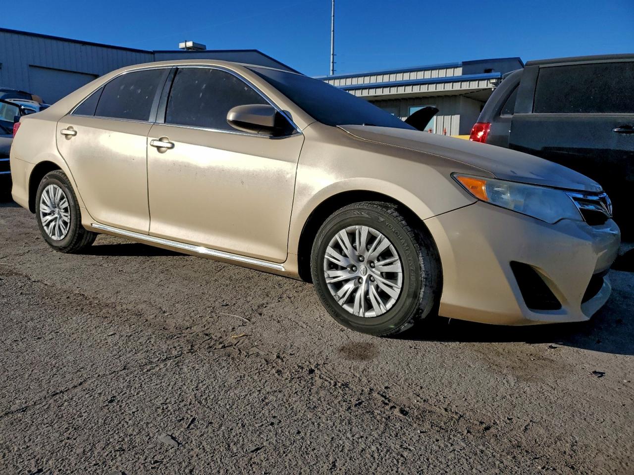 2012 TOYOTA CAMRY BASE photo 4