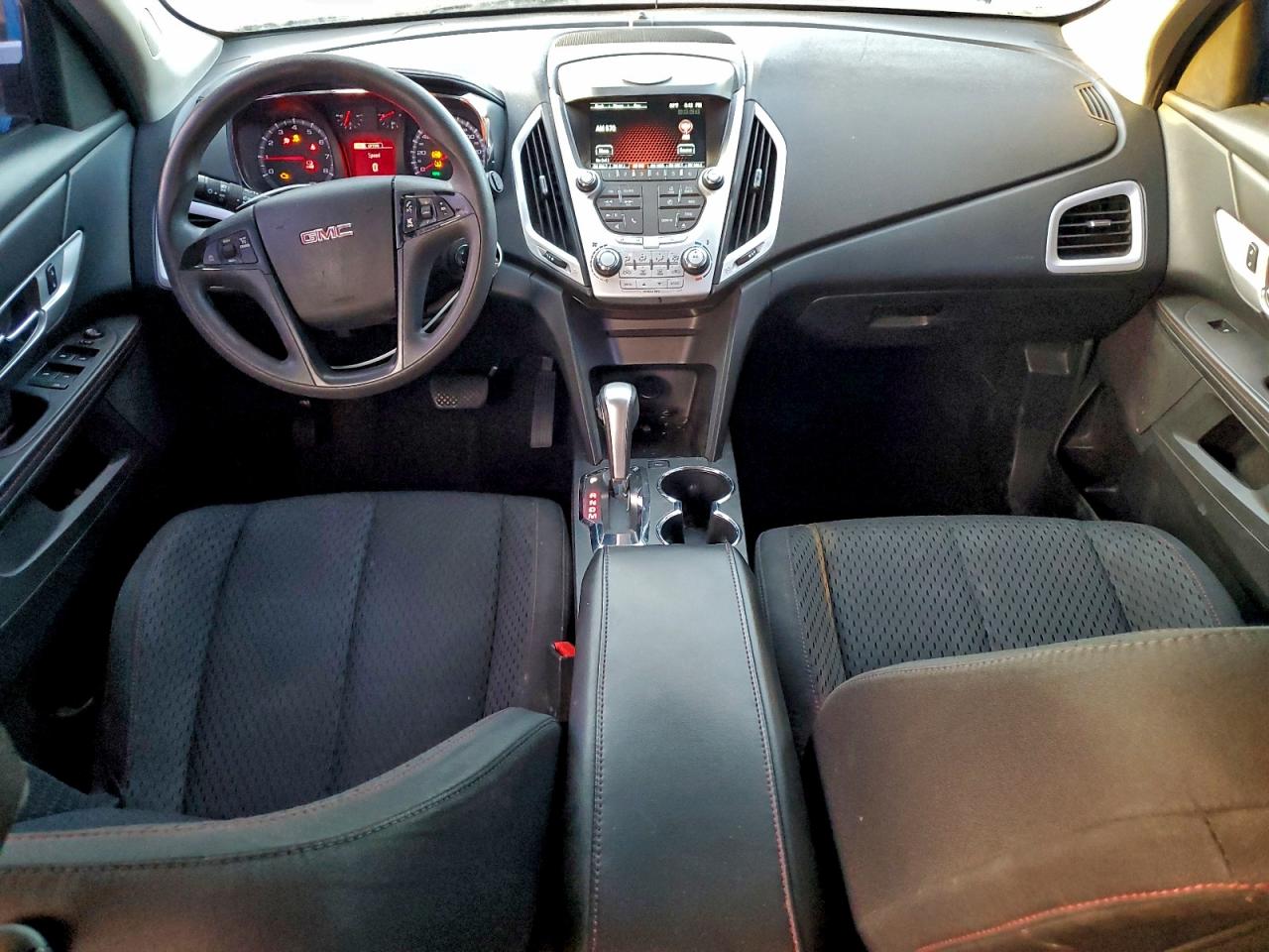 2015 GMC TERRAIN SLE photo 8