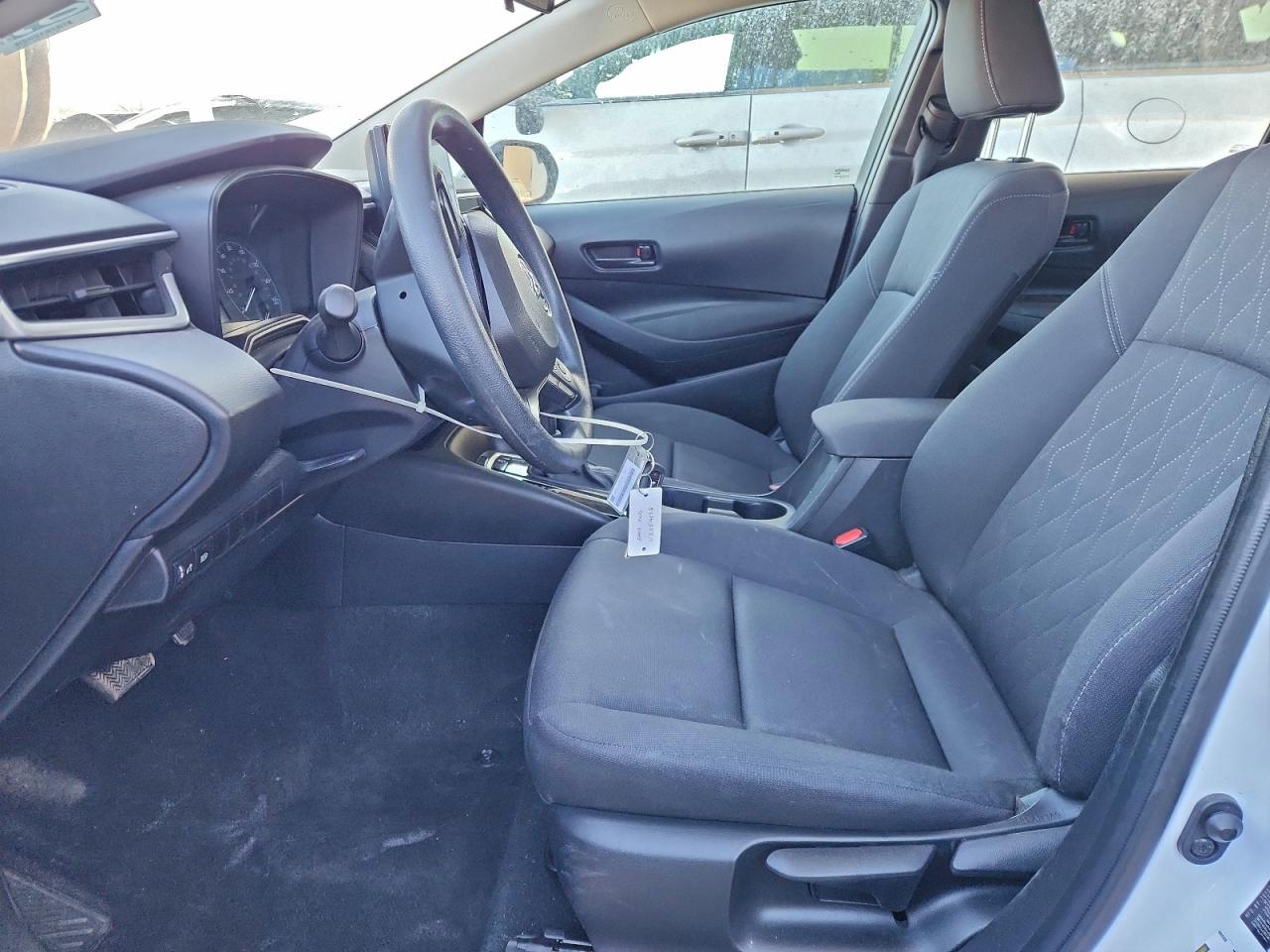 2024 TOYOTA COROLLA LE photo 13
