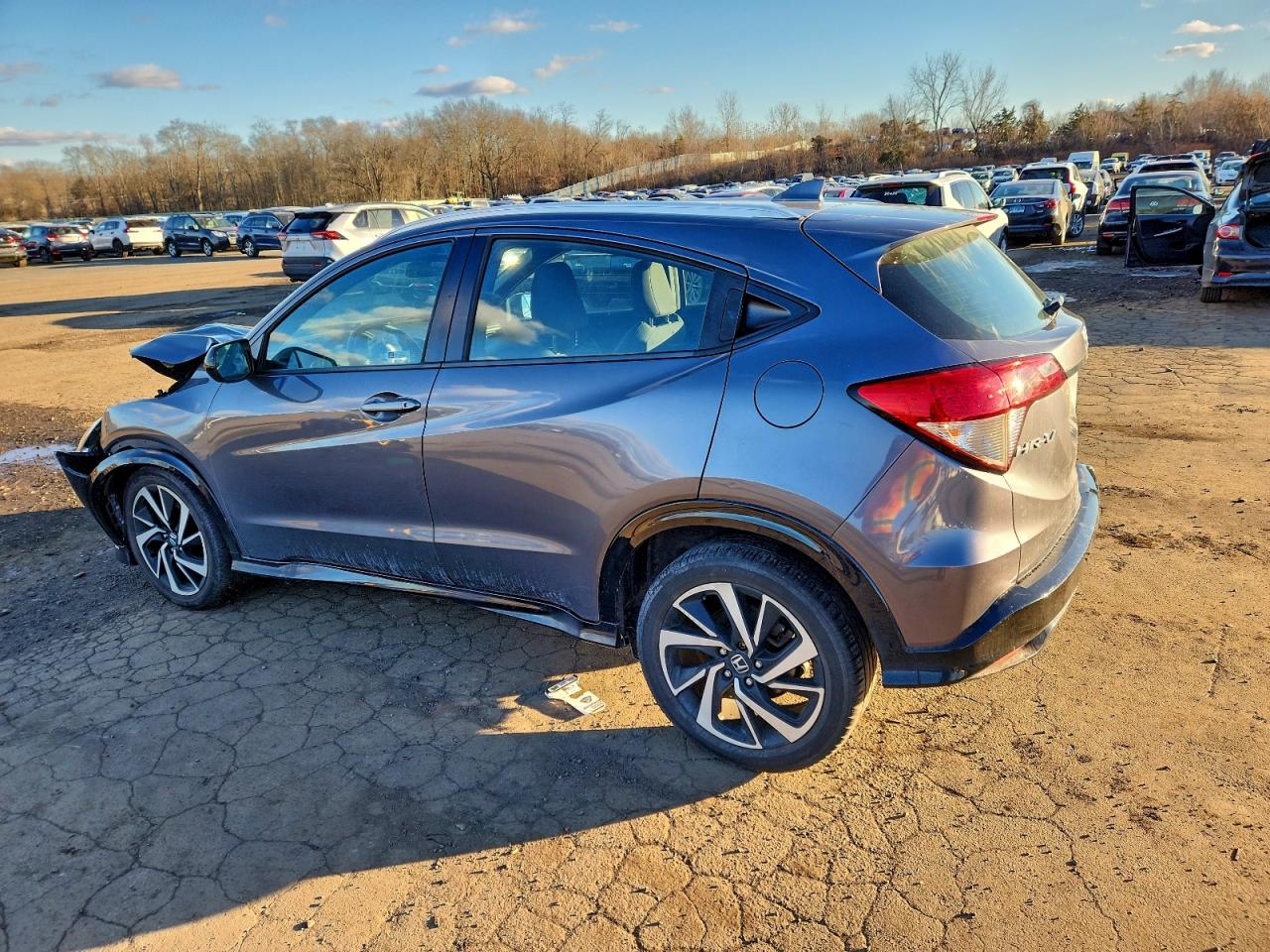 2019 HONDA HR-V SPORT photo 2