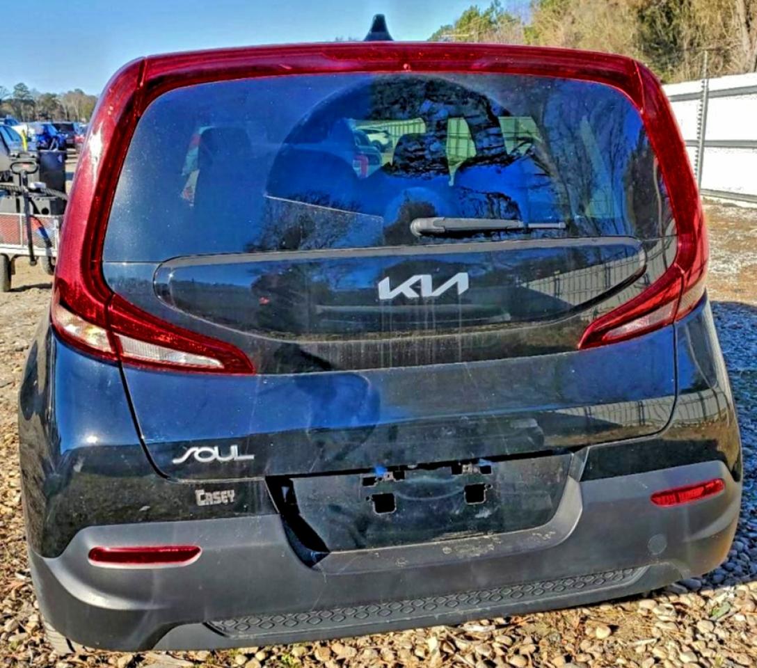 2022 KIA SOUL LX photo 11