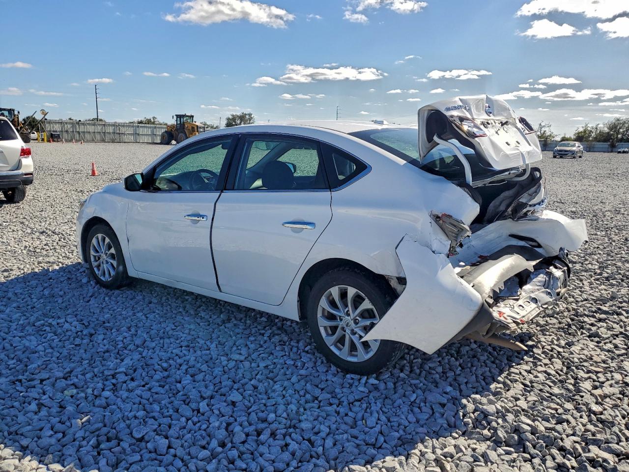 2019 NISSAN SENTRA S photo 3