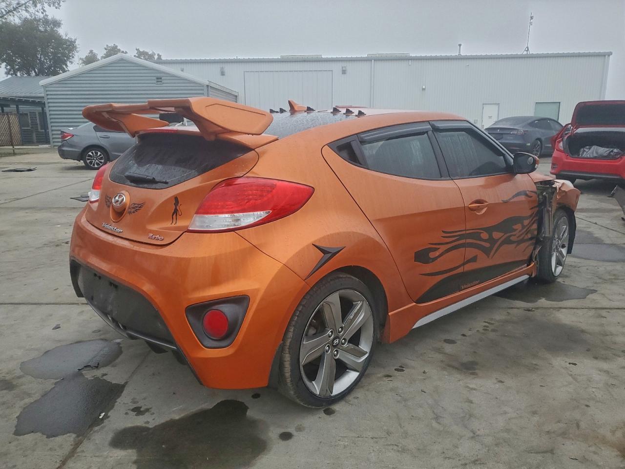2013 HYUNDAI VELOSTER TURBO photo 5