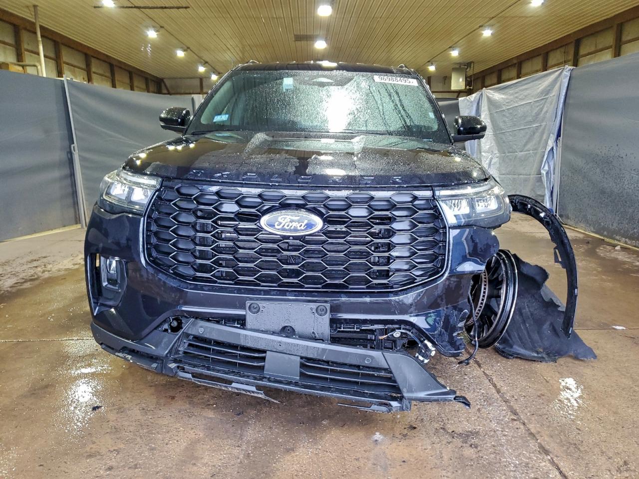 2025 FORD EXPLORER ST-LINE photo 5