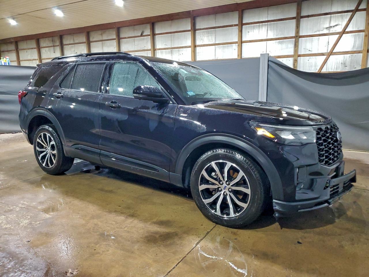 2025 FORD EXPLORER ST-LINE photo 4
