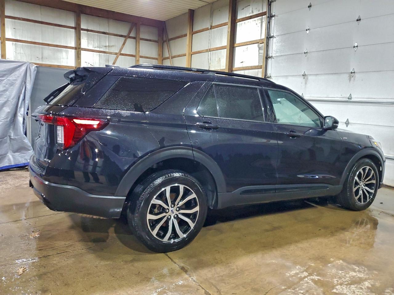 2025 FORD EXPLORER ST-LINE photo 3