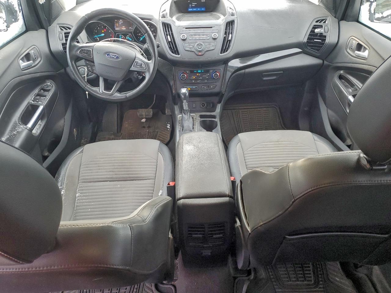 2017 FORD ESCAPE SE photo 8