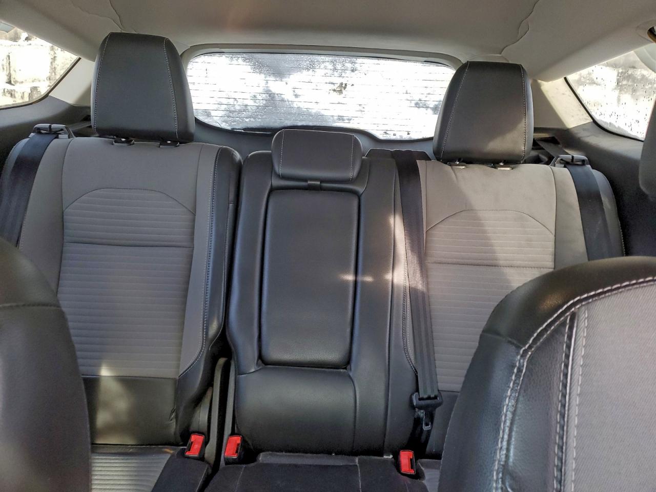 2017 FORD ESCAPE SE photo 10