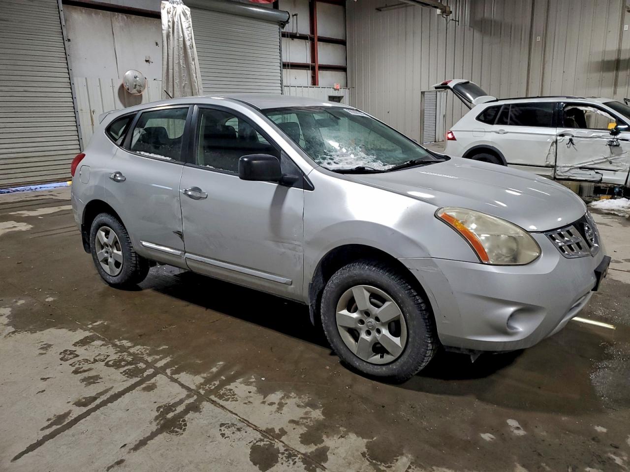 2013 NISSAN ROGUE S photo 4