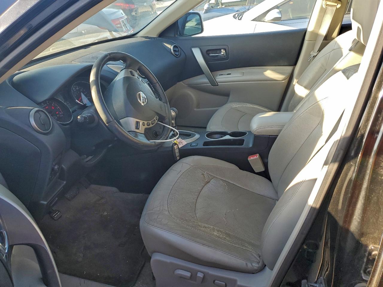 2011 NISSAN ROGUE S photo 7