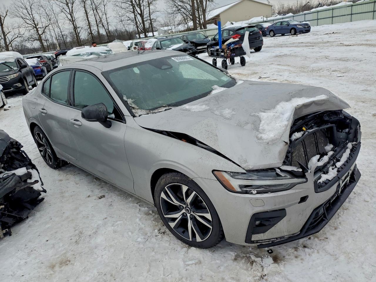 2024 VOLVO S60 CORE photo 4