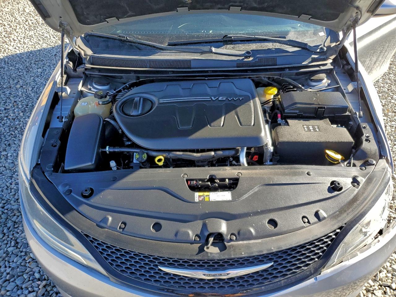 2015 CHRYSLER 200 S photo 11