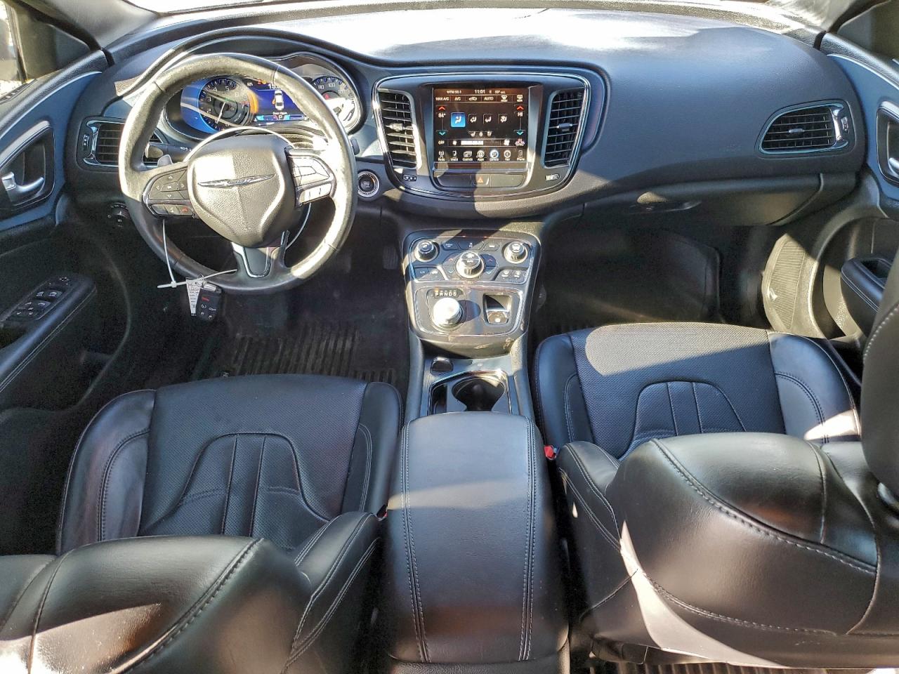 2015 CHRYSLER 200 S photo 8