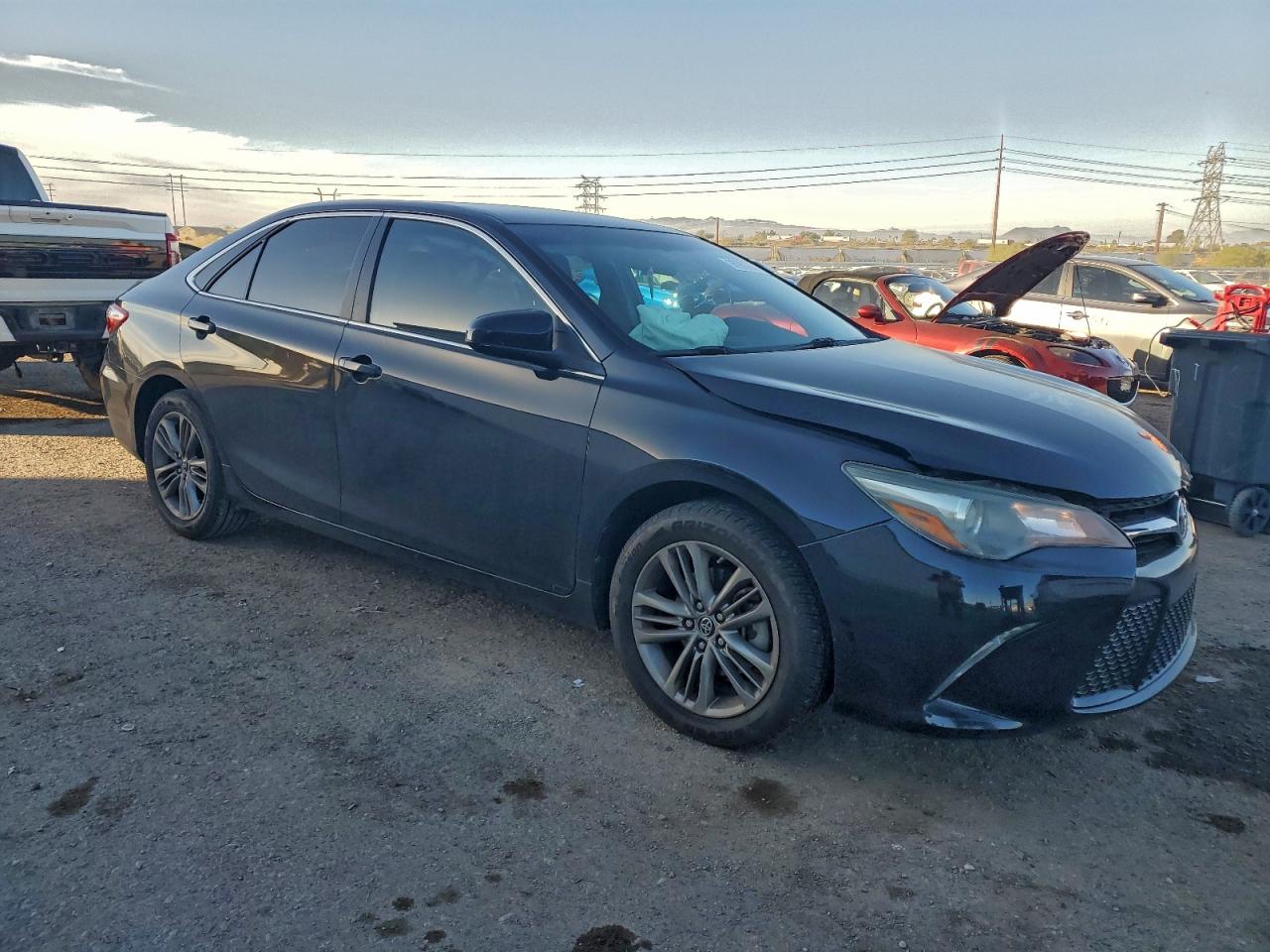 2015 TOYOTA CAMRY LE photo 7