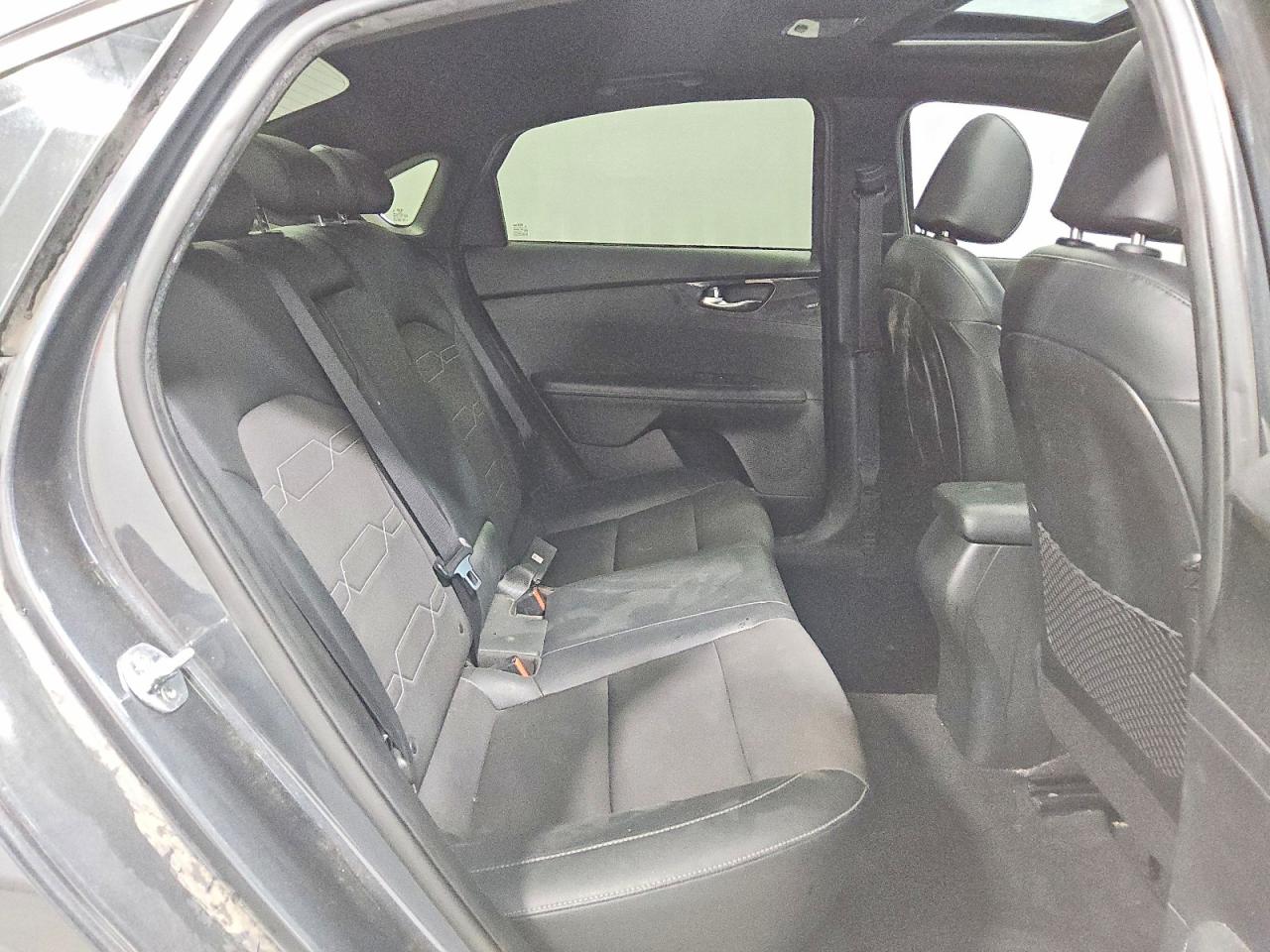 2021 KIA FORTE GT LINE photo 19