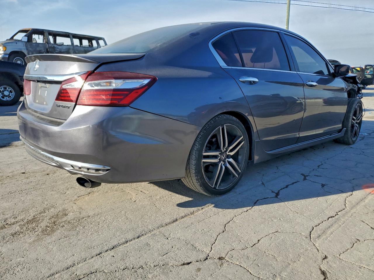 2016 HONDA ACCORD SPORT photo 5