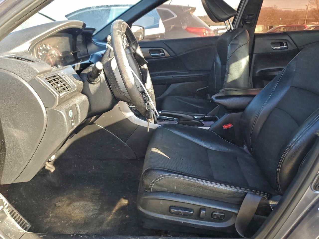 2016 HONDA ACCORD SPORT photo 13