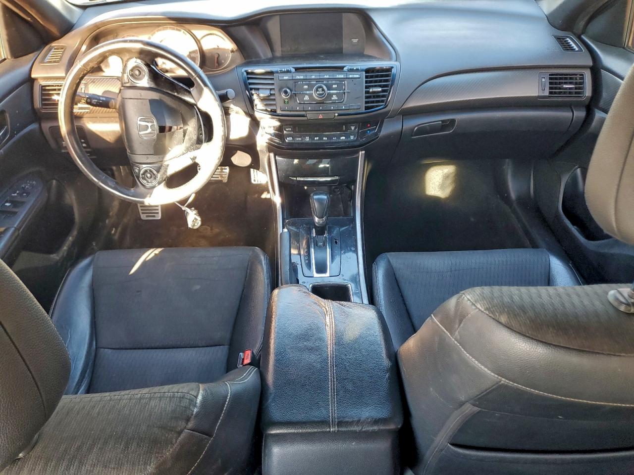 2016 HONDA ACCORD SPORT photo 15