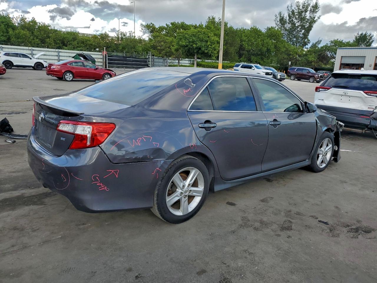 2012 TOYOTA CAMRY BASE photo 3