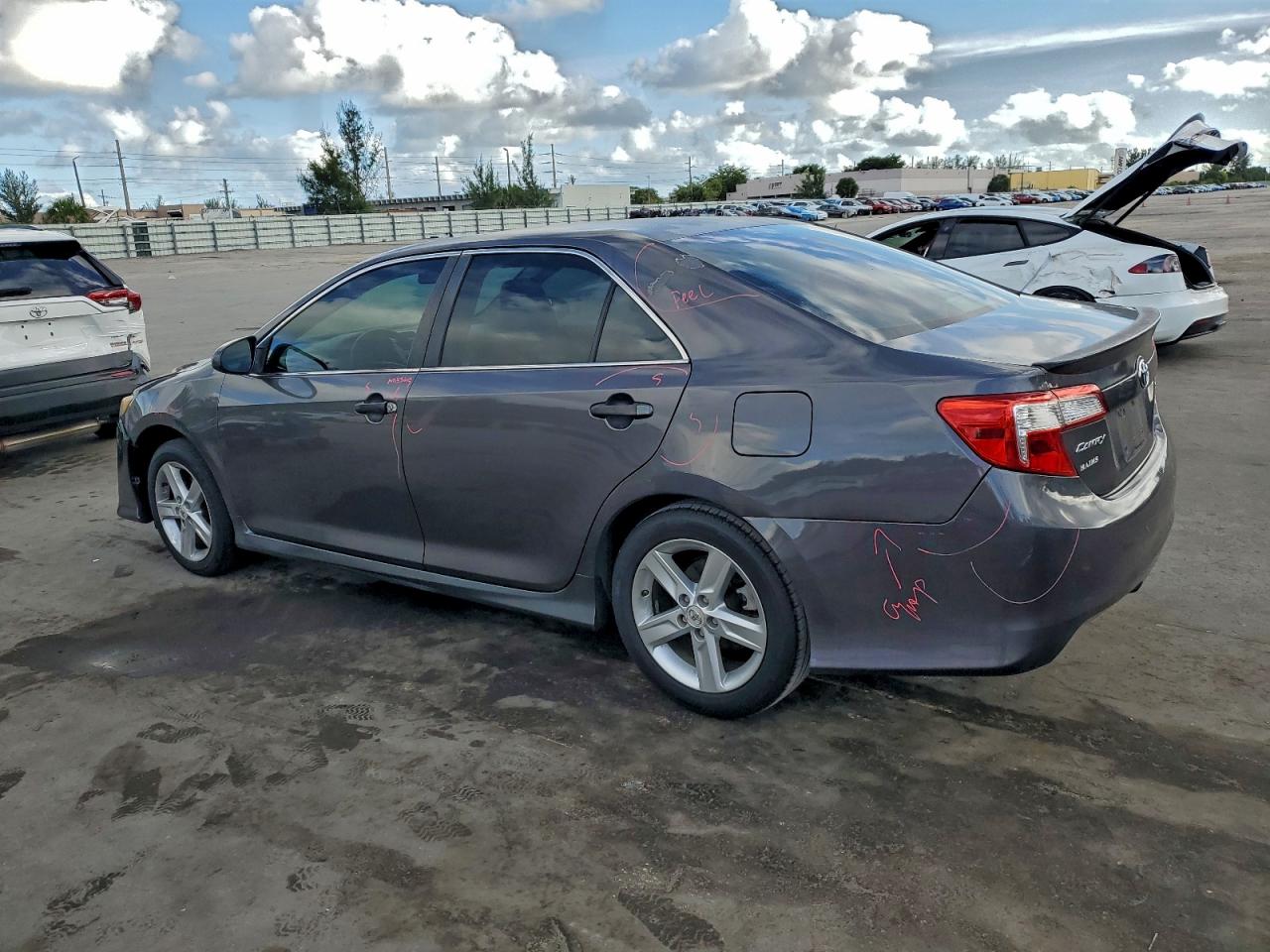 2012 TOYOTA CAMRY BASE photo 2