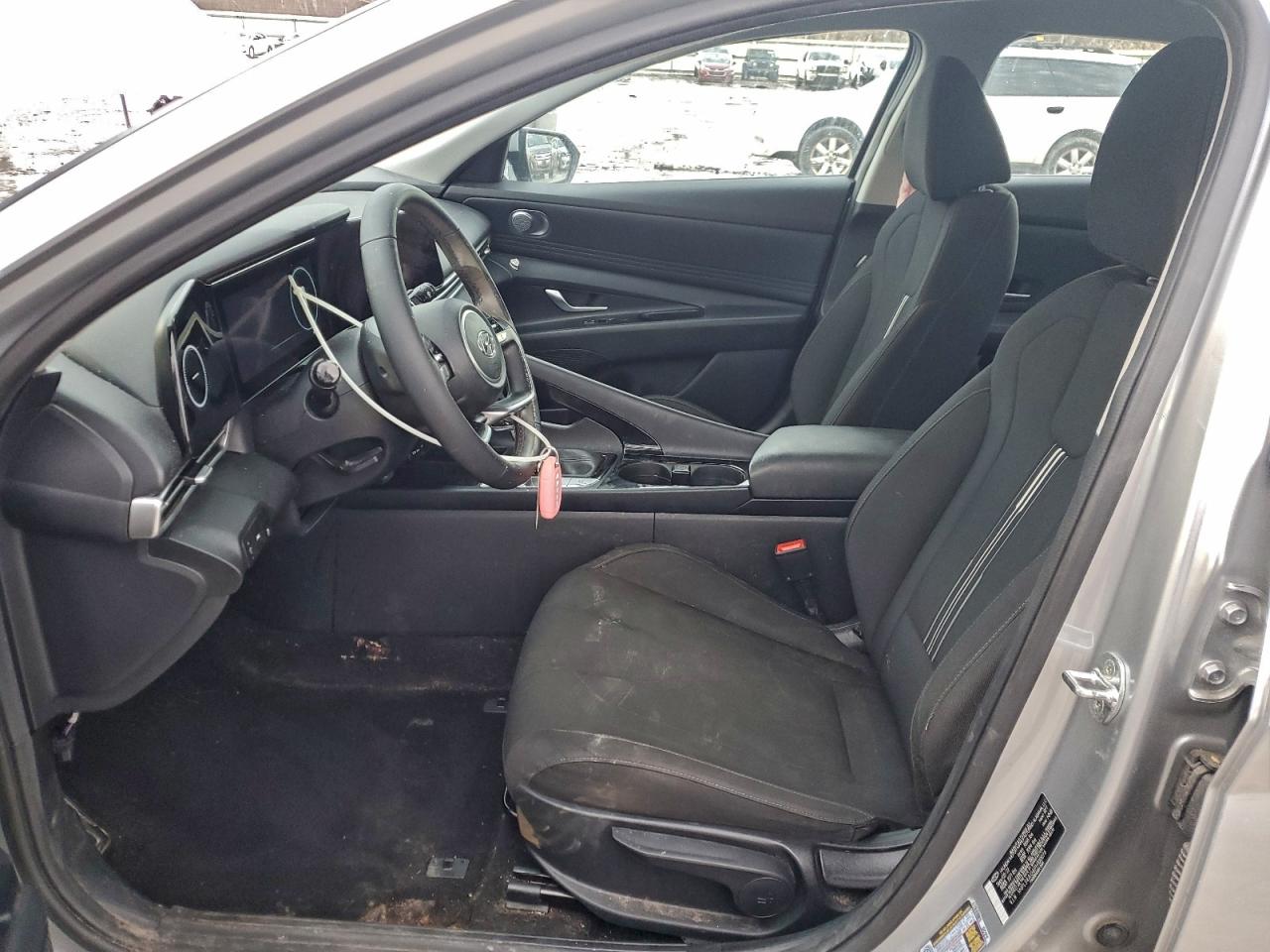 2023 HYUNDAI ELANTRA SEL photo 7