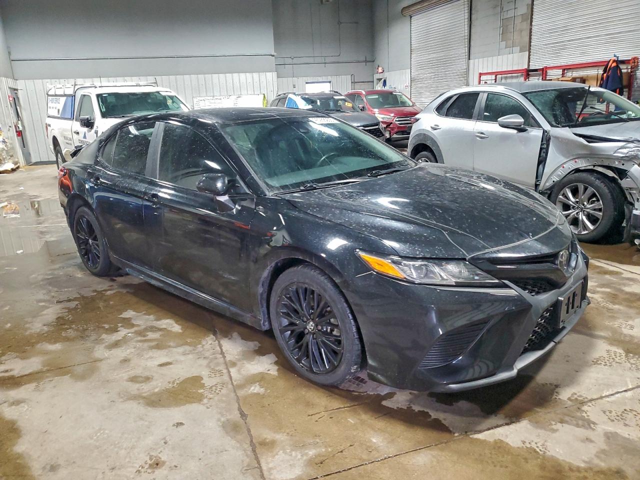 2020 TOYOTA CAMRY SE photo 4