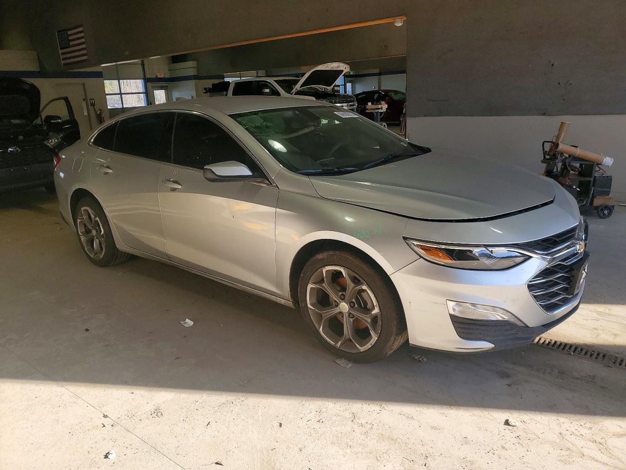 2021 CHEVROLET MALIBU LT photo 4