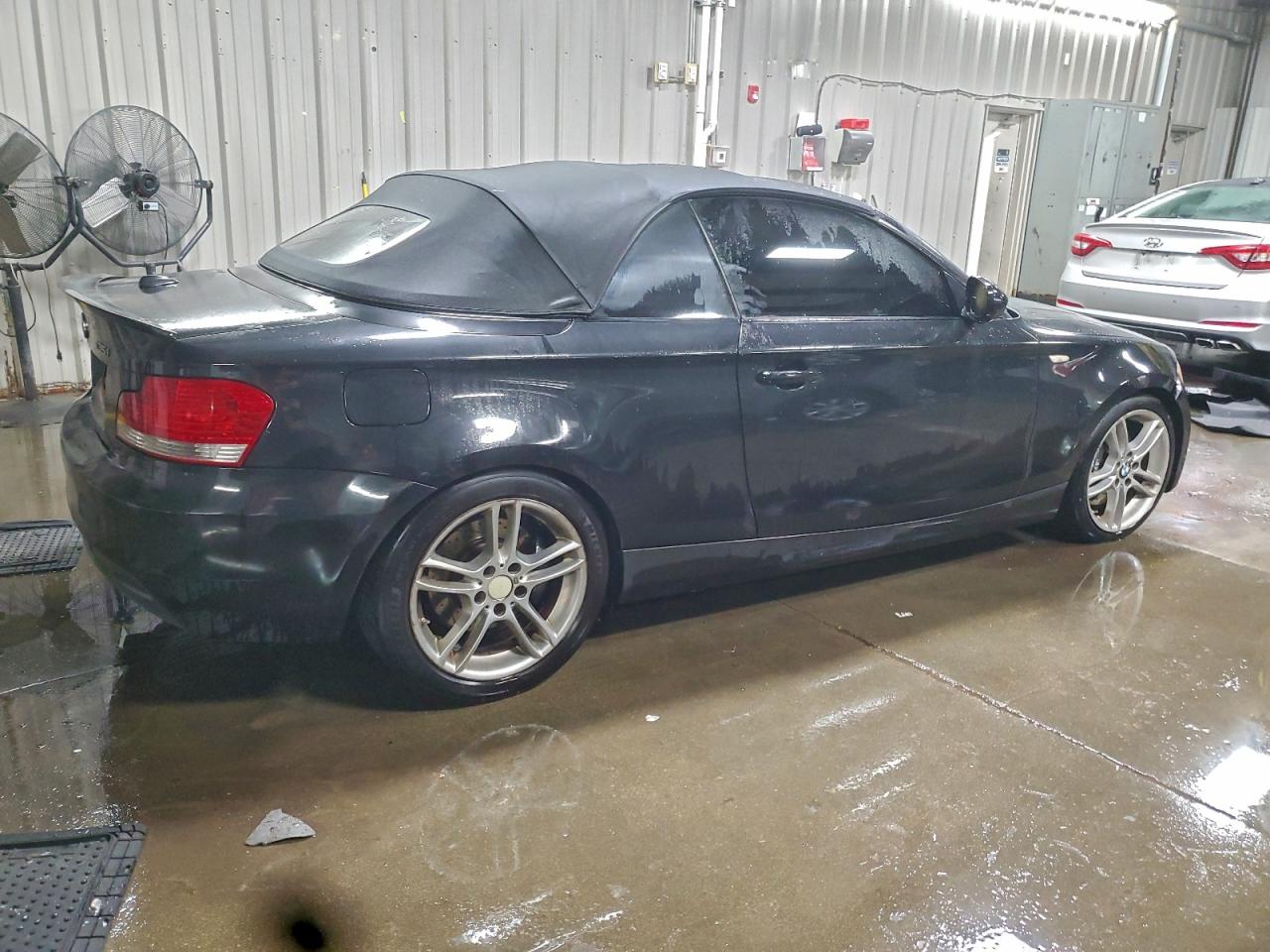 2010 BMW 135 I photo 3