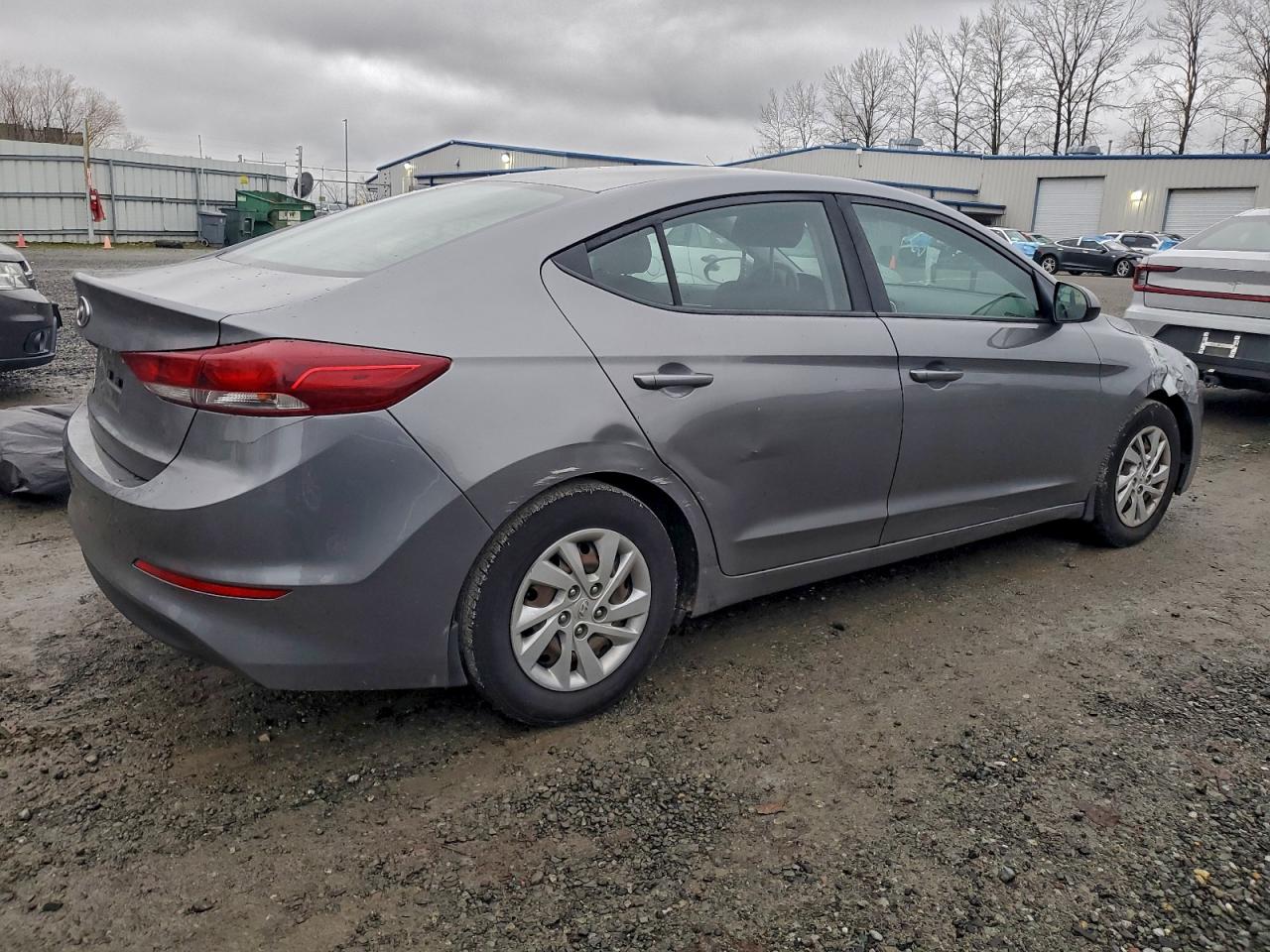 2018 HYUNDAI ELANTRA SE photo 3
