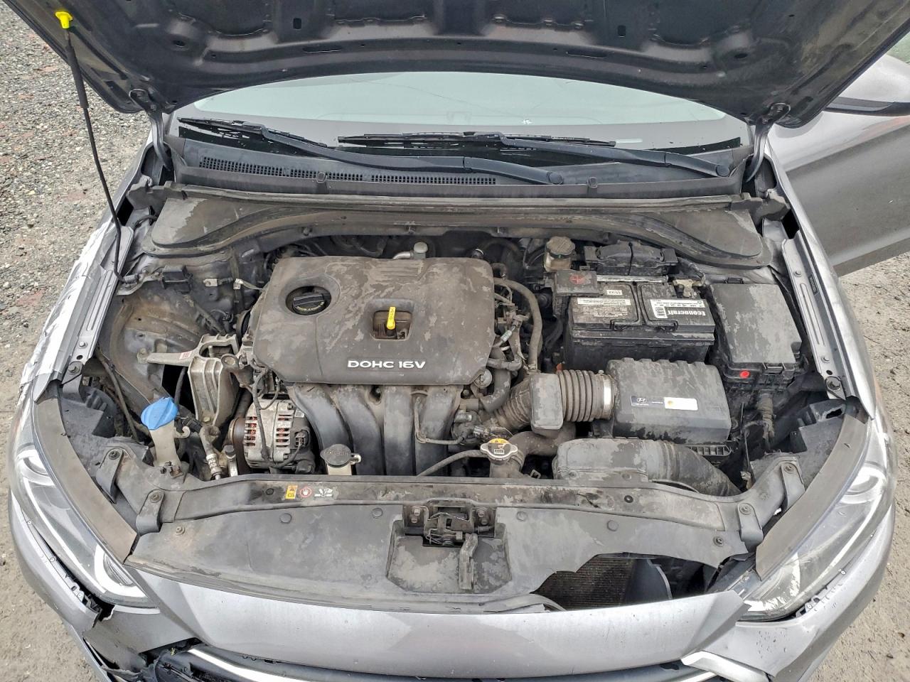 2018 HYUNDAI ELANTRA SE photo 11