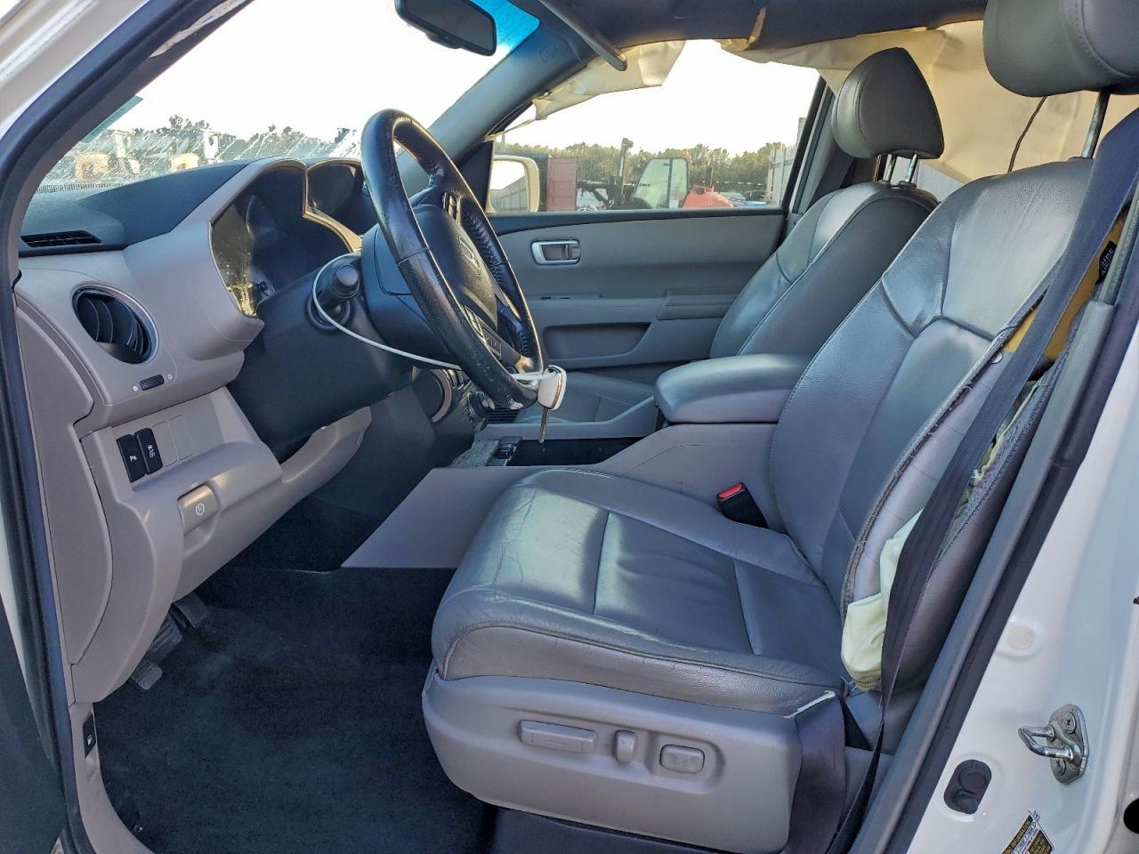 2012 HONDA PILOT TOURING photo 19