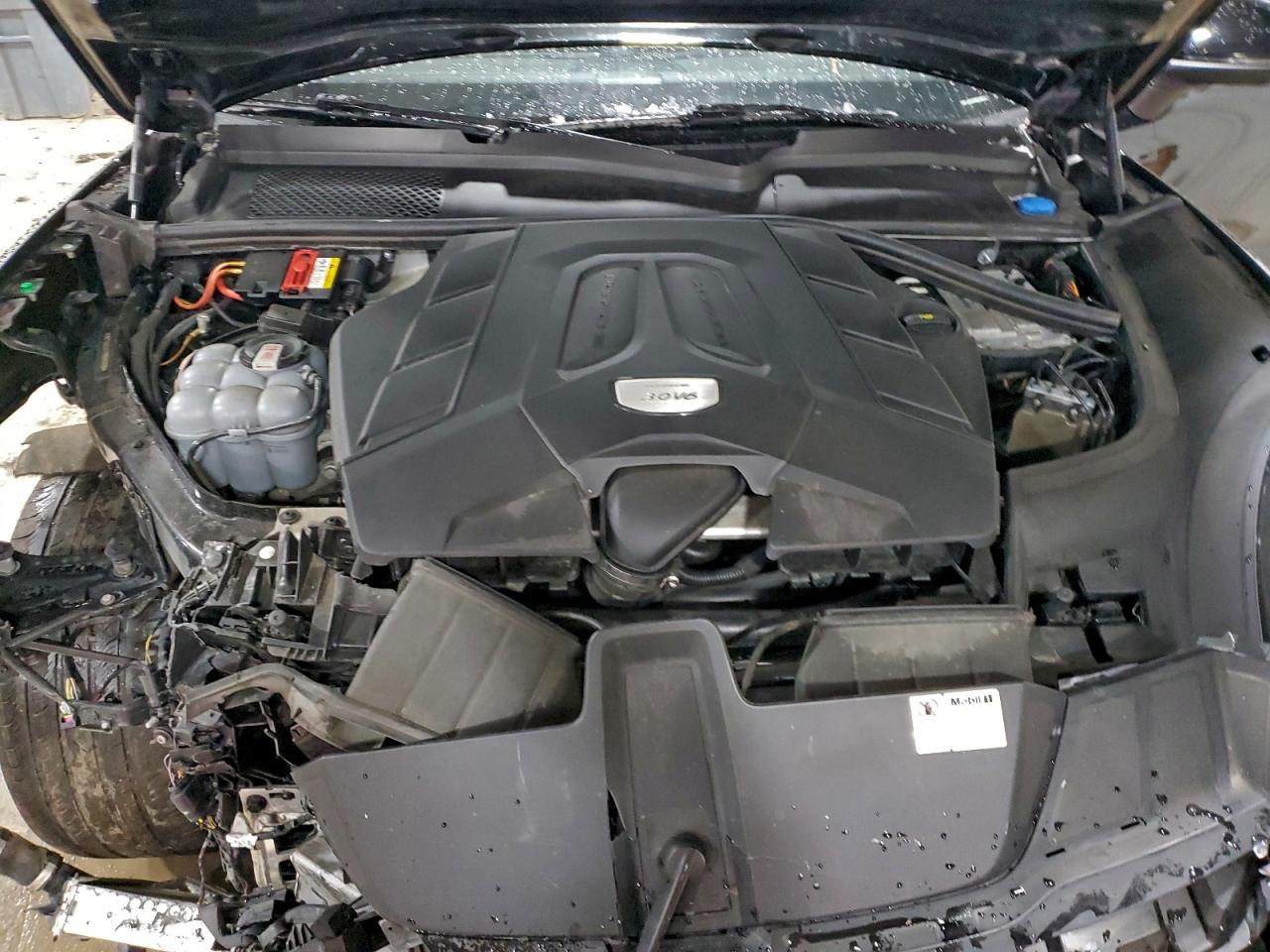 2021 PORSCHE CAYENNE photo 23