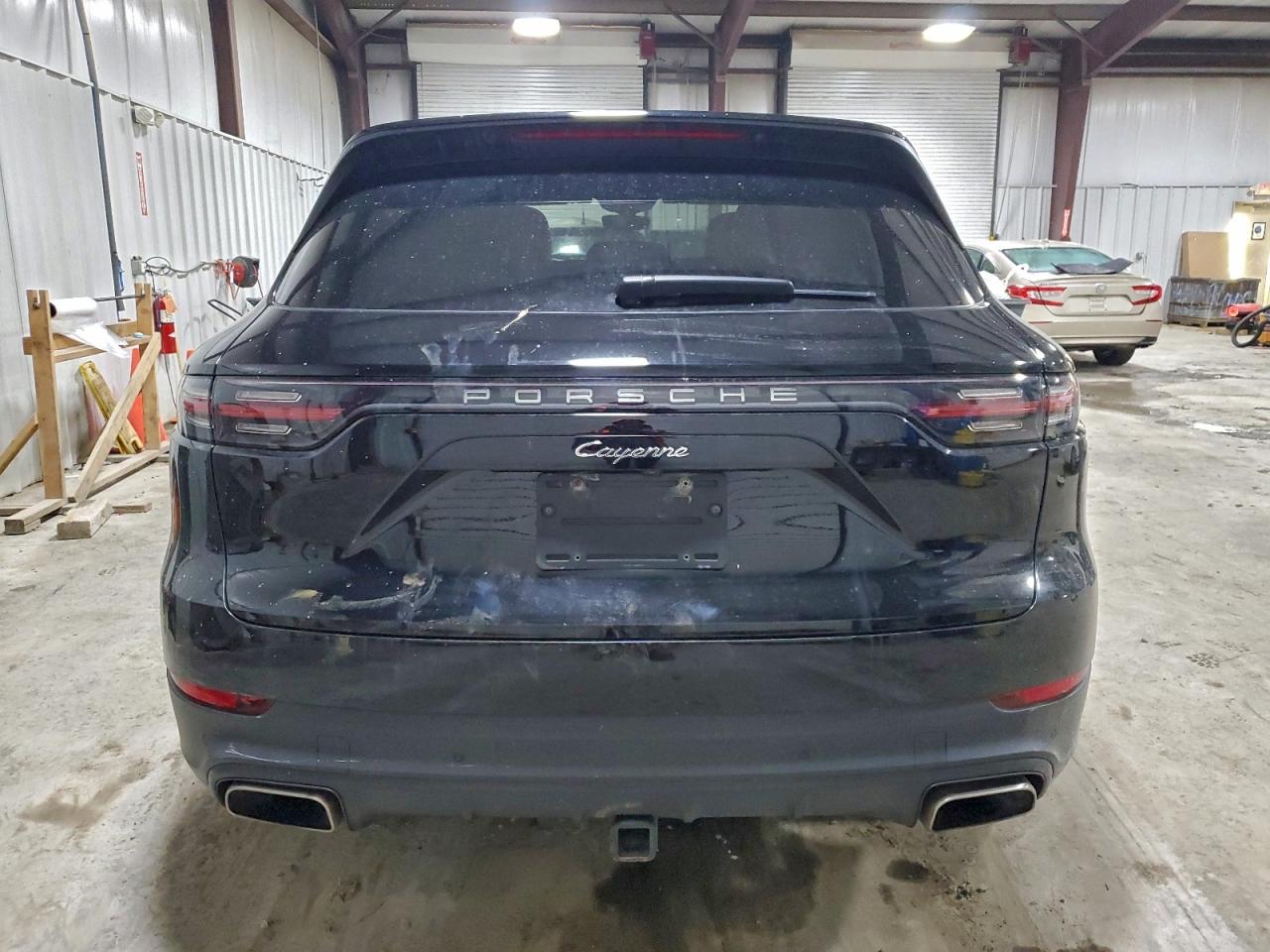 2021 PORSCHE CAYENNE photo 11