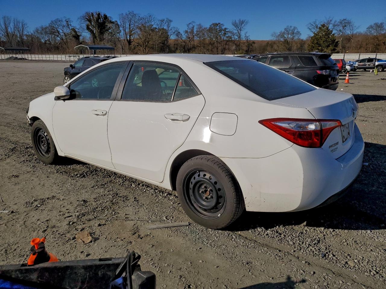 2015 TOYOTA COROLLA L photo 2