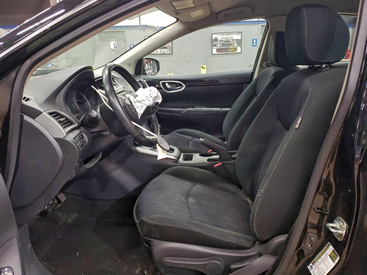 2019 NISSAN SENTRA S photo 13