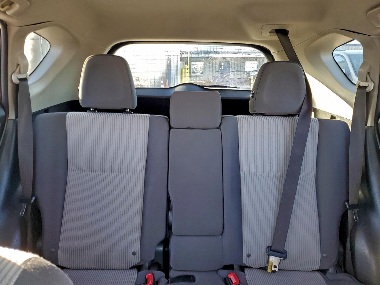 2015 TOYOTA RAV4 LE photo 10
