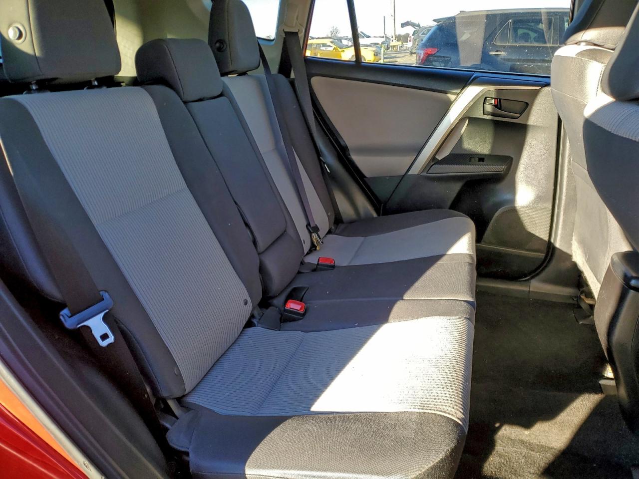 2015 TOYOTA RAV4 LE photo 11