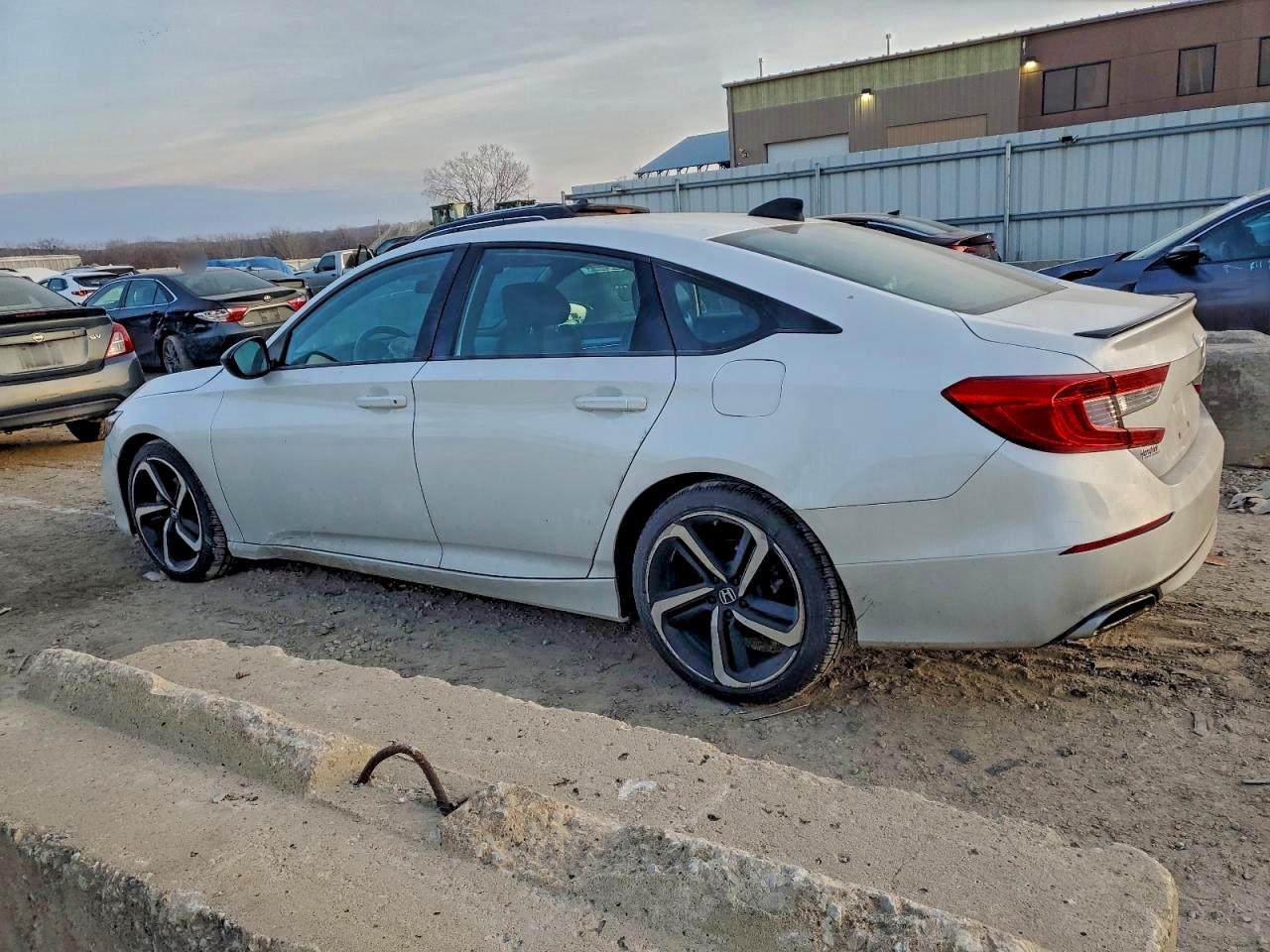 2020 HONDA ACCORD SPORT photo 4