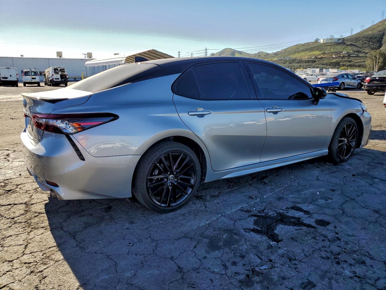 2024 TOYOTA CAMRY XSE photo 3