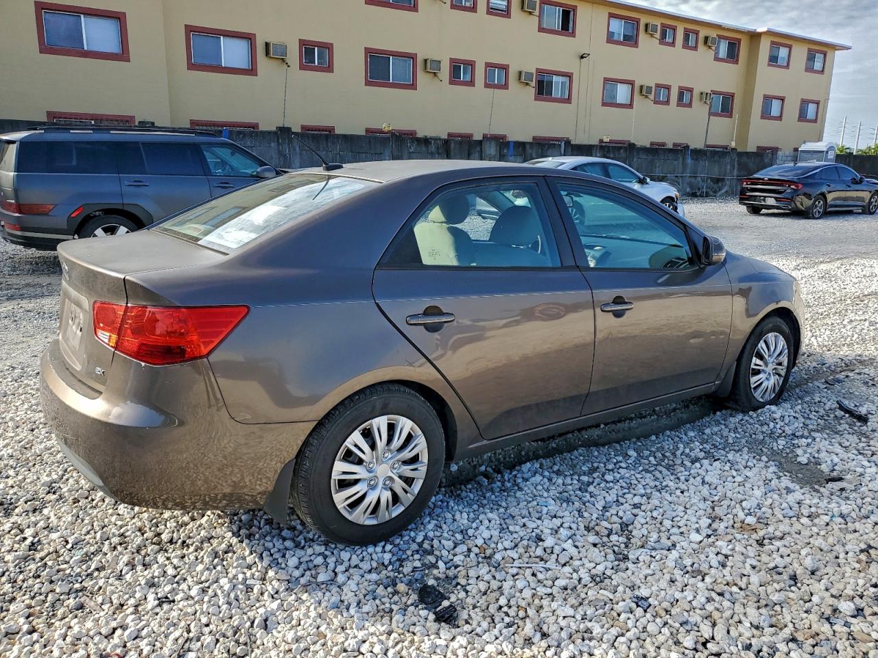 2013 KIA FORTE EX photo 5