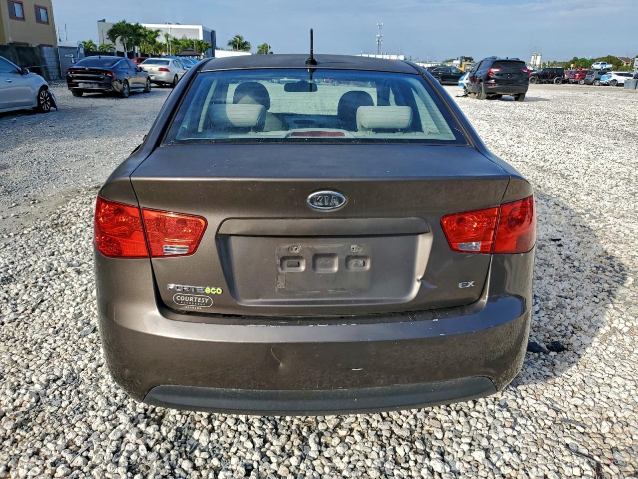 2013 KIA FORTE EX photo 11