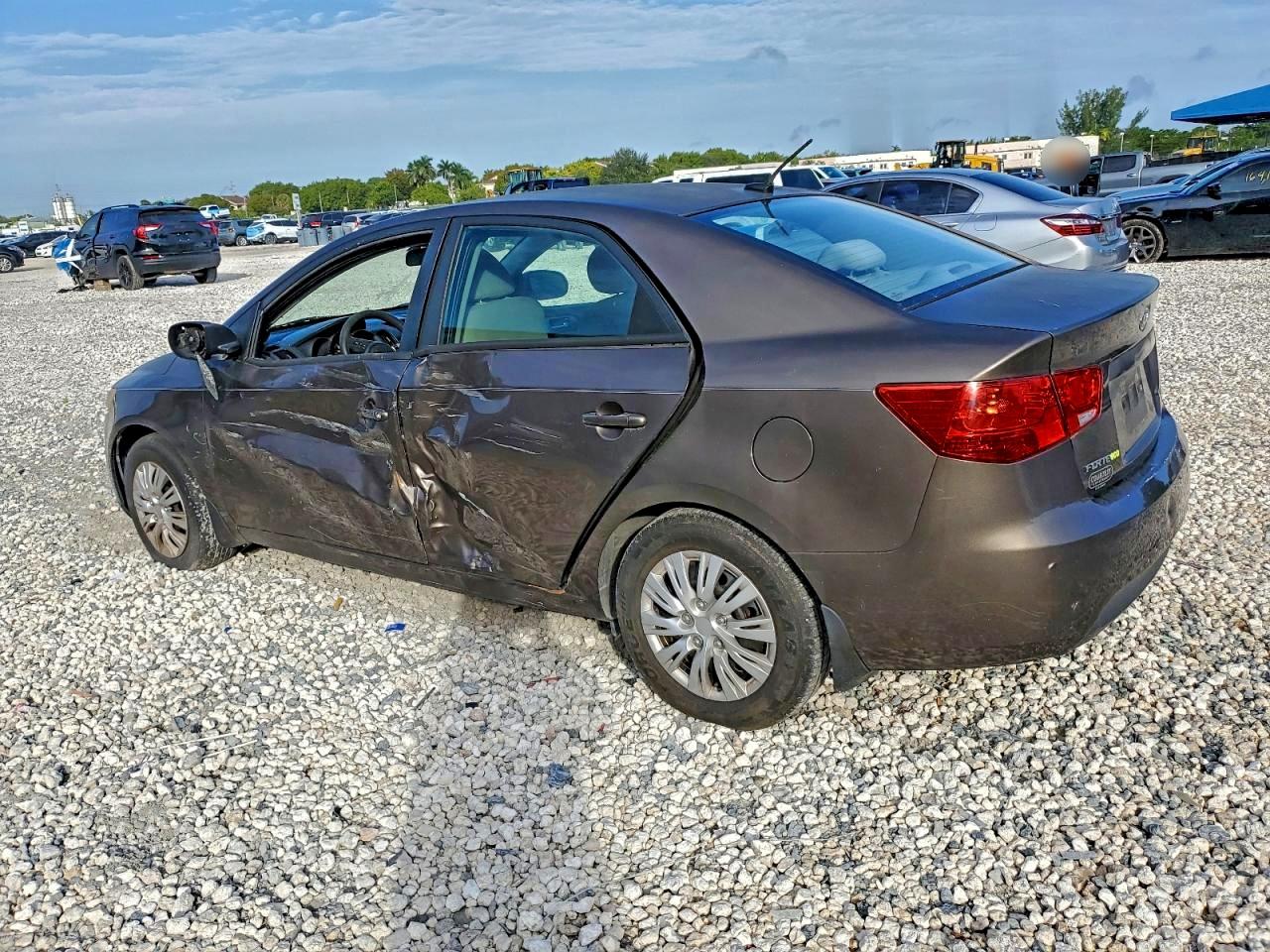 2013 KIA FORTE EX photo 3