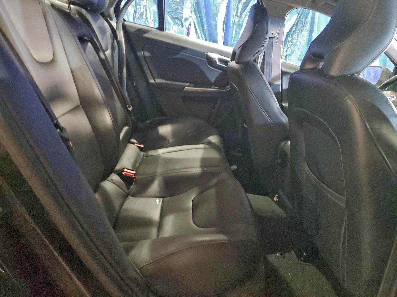 2015 VOLVO S60 PREMIER photo 10