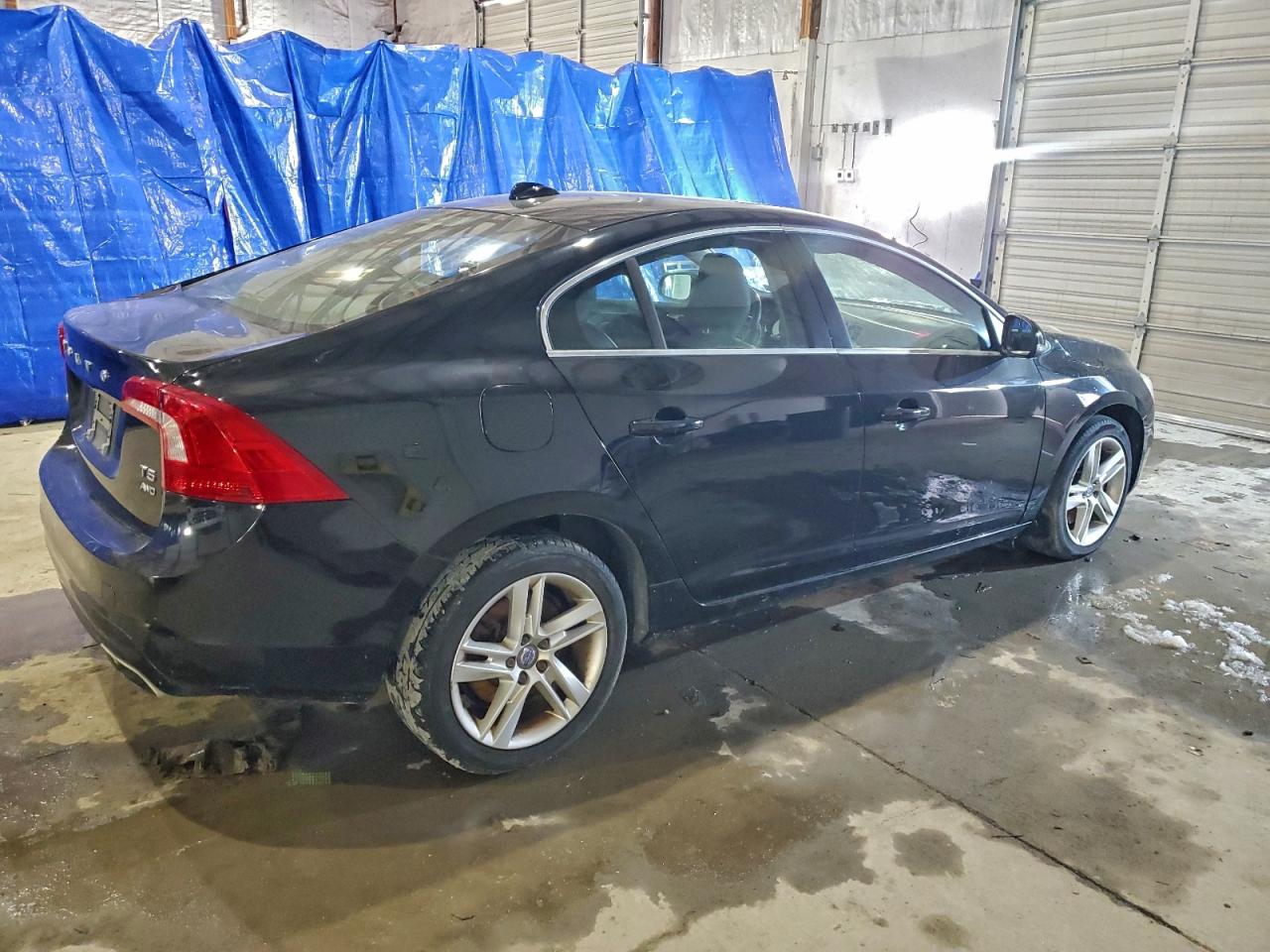 2015 VOLVO S60 PREMIER photo 3