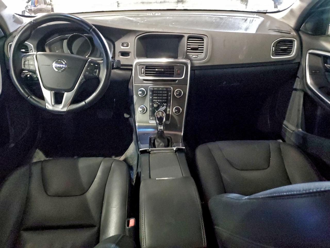 2015 VOLVO S60 PREMIER photo 8