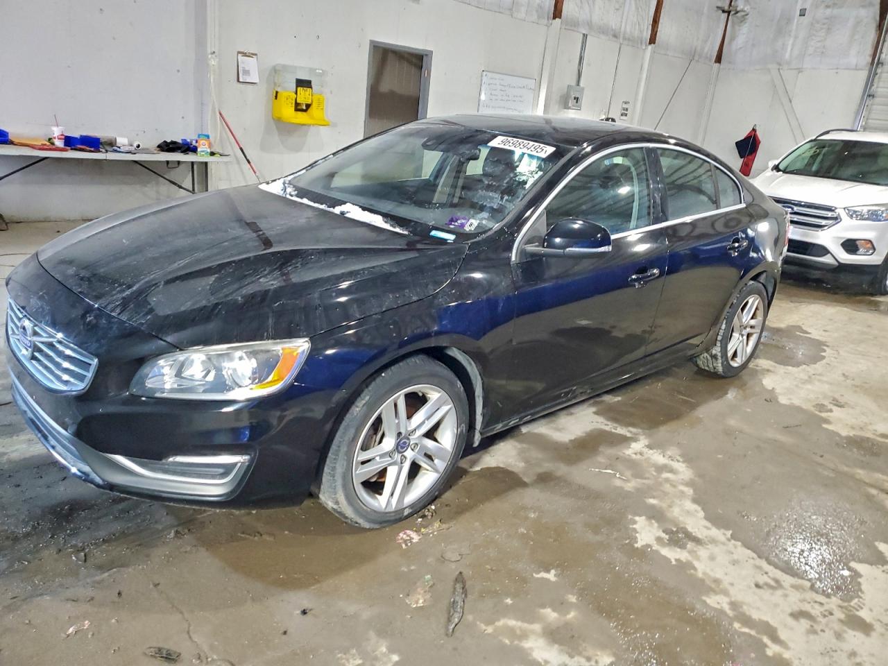 2015 VOLVO S60